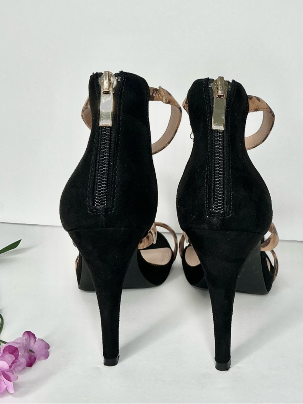 Kelly & Katie Black Suede Heels with Leopard Strap Accents Size 9 - Picture 3 of 5